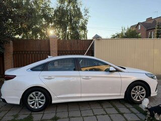 2018 Hyundai Sonata VII (LF) Рестайлинг, белый, 1750000 рублей, вид 5