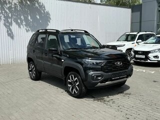 2026 Lada (ВАЗ) Niva Travel I Рестайлинг, чёрный, 1784000 рублей, вид 1