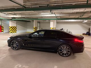2021 BMW 8 серии Gran Coupe 840i II (G14/G15/G16), чёрный, 6400000 рублей, вид 4