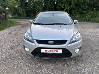 2011 Ford Focus II Рестайлинг, серебристый, 580000 рублей, вид 2