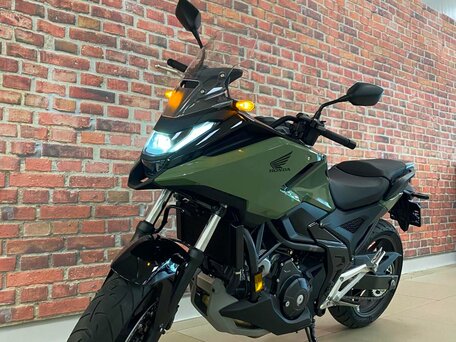 2026 Honda NC 750X, зелёный, 1600000 рублей, вид 2