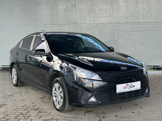 2021 Kia Rio IV Рестайлинг, чёрный, 1665000 рублей, вид 3