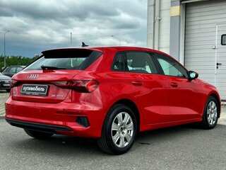 2021 Audi A3 Sportback 35 TFSI IV (8Y), красный, 1930000 рублей, вид 4