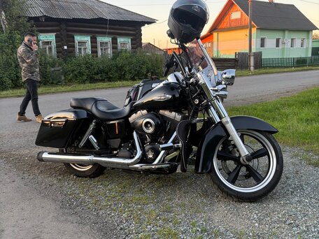 2012 Harley-Davidson Dyna Switchback, чёрный, 700000 рублей, вид 4