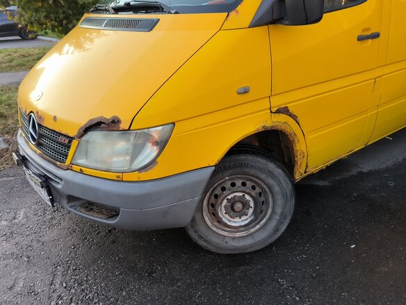 2006 Mercedes-Benz Sprinter, жёлтый, 400000 рублей - вид 9
