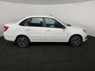 2026 Lada (ВАЗ) Granta I Рестайлинг, белый, 1290000 рублей, вид 4