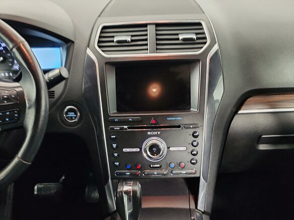 2018 Ford Explorer V Рестайлинг 2, белый, 2499000 рублей - вид 17