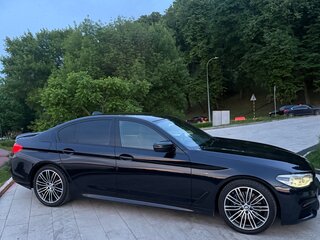 2018 BMW 5 серии 530i xDrive VII (G30/G31/G38), чёрный, 3800000 рублей, вид 5