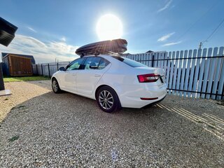 2023 Skoda Octavia III (A7) Рестайлинг, белый, 2050000 рублей, вид 1