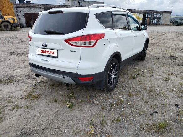 2014 Ford Kuga II, белый, 1050000 рублей - вид 3