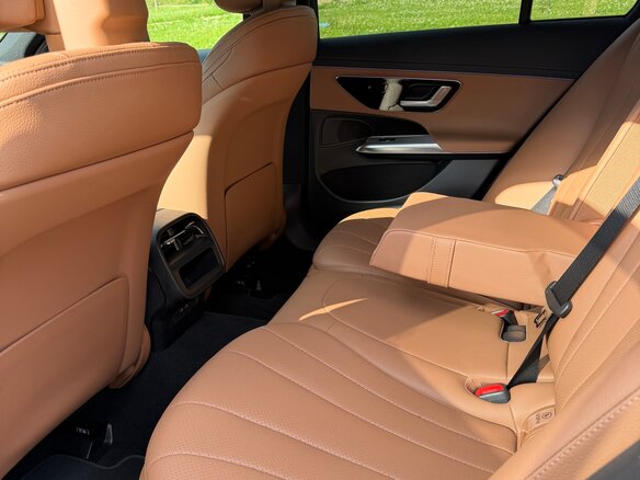 2024 Mercedes-Benz E-Класс 200 VI (W214, S214), коричневый, 6200000 рублей - вид 32