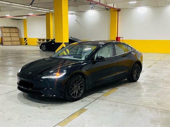 2024 Tesla Model 3 Long Range RWD I Рестайлинг, чёрный, 4900000 рублей - вид 1