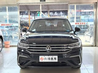 2023 Volkswagen Tiguan II Рестайлинг, чёрный, 2400000 рублей, вид 2
