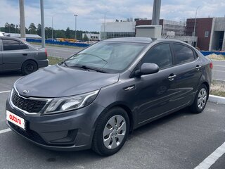 2015 Kia Rio III Рестайлинг, серый, 920000 рублей, вид 2