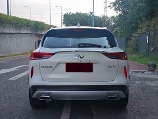 2023 Infiniti QX50 II, белый, 4656000 рублей, вид 3