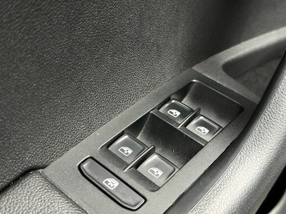 2017 Skoda Octavia III (A7) Рестайлинг, серый, 1795000 рублей - вид 15