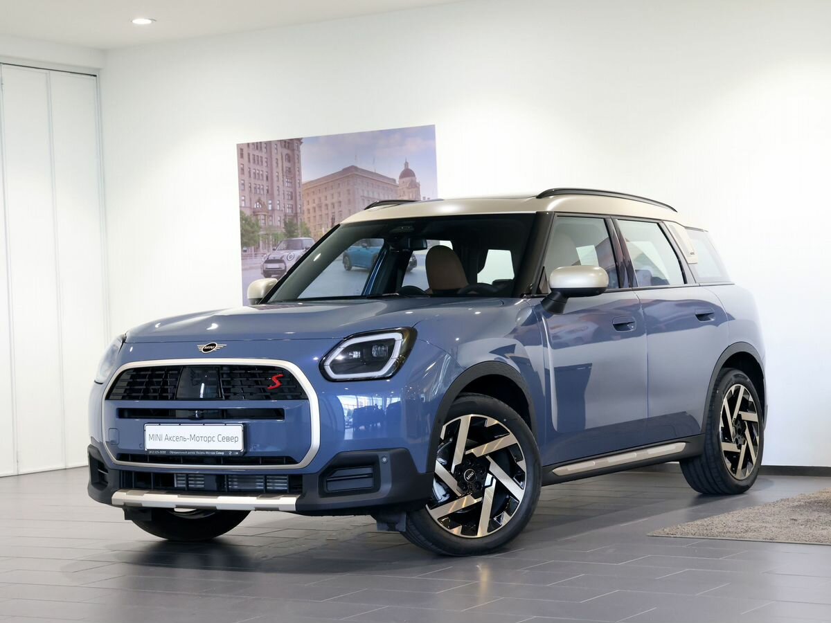 Открыть фотографии: Mini Countryman III