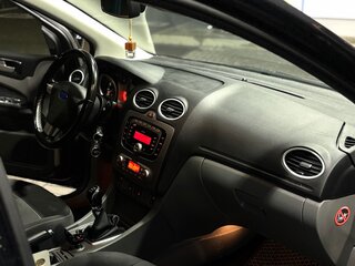 2010 Ford Focus II Рестайлинг, чёрный, 649000 рублей, вид 5