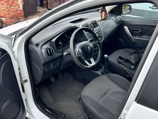 2018 Renault Logan II Рестайлинг, белый, 750000 рублей, вид 5