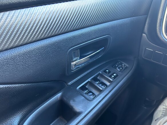 2013 Mitsubishi Outlander III, чёрный, 1330000 рублей - вид 16