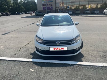 2018 Volkswagen Polo V Рестайлинг, белый, 1445000 рублей, вид 2
