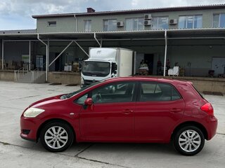 2007 Toyota Auris I, красный, 595000 рублей, вид 3