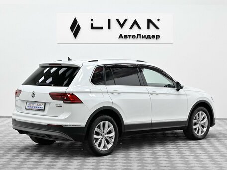 2017 Volkswagen Tiguan II, белый, 2315000 рублей, вид 4