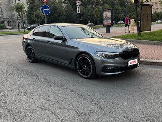 2017 BMW 5 серии 520i VII (G30/G31/G38), серый, 2850000 рублей, вид 2