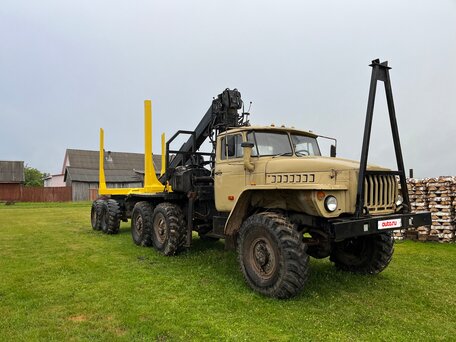 1984 Урал 4320, бежевый, 1200000 рублей, вид 2