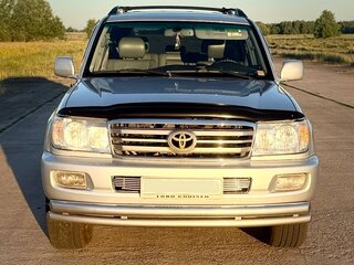 2005 Toyota Land Cruiser 100 Series Рестайлинг 2, серебристый, 2450000 рублей, вид 2