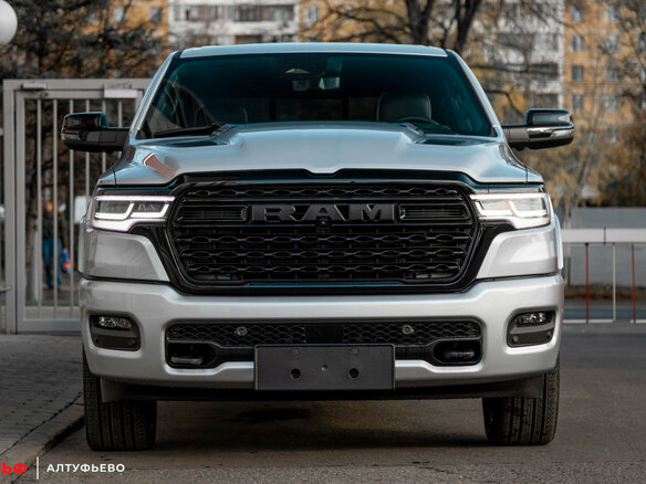 2026 Ram 1500 Crew Cab V Рестайлинг, серебристый, 10290000 рублей - вид 9
