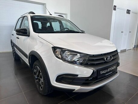 2026 Lada (ВАЗ) Granta Cross I Рестайлинг, белый, 1196000 рублей, вид 2