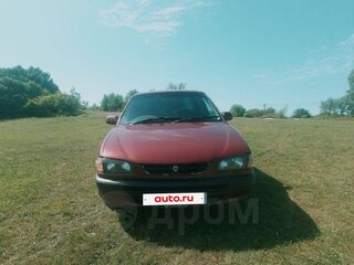 1995 Toyota Corolla VIII (E110), красный, 280000 рублей, вид 1