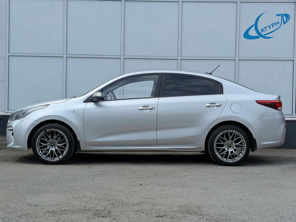 2018 Kia Rio IV, серебристый, 1165000 рублей - вид 7