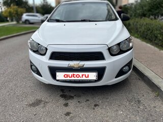 2015 Chevrolet Aveo II, белый, 730000 рублей, вид 1