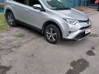 2015 Toyota RAV4 IV (XA40), серебристый, 2450000 рублей, вид 2