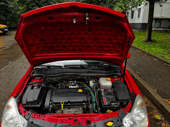 2008 Opel Astra H Рестайлинг, красный, 560000 рублей - вид 9