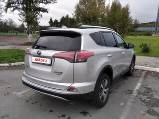 2017 Toyota RAV4 IV (XA40) Рестайлинг, серебристый, 2095000 рублей, вид 1