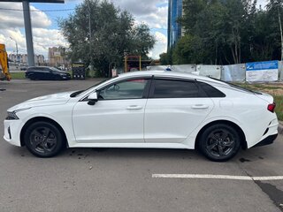 2021 Kia K5 III, белый, 1530000 рублей, вид 4