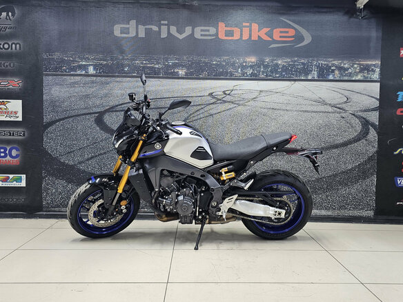 2023 Yamaha MT-09 (FZ-09), серый, 979000 рублей - вид 8
