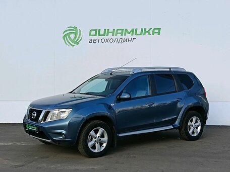 Nissan Terrano III (D10)
