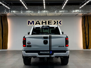2022 Ram 1500 Crew Cab eTorque V, белый, 8400000 рублей, вид 5