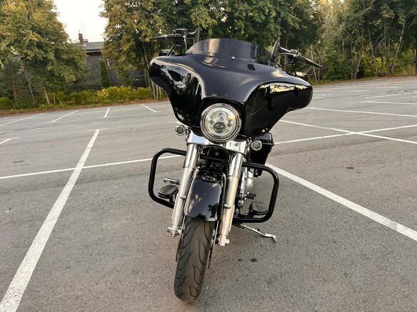 2010 Harley-Davidson Street Glide, чёрный, 850000 рублей - вид 3