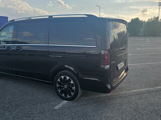 2024 Mercedes-Benz V-Класс Long 300 длинный III (W447) Рестайлинг 2, чёрный, 12500000 рублей, вид 5