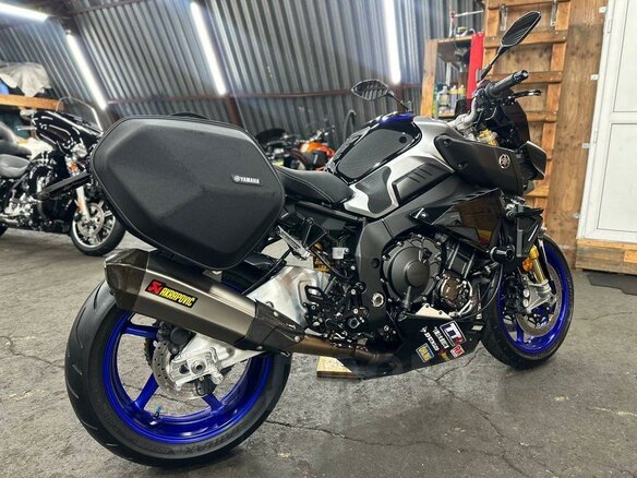 2017 Yamaha MT-10SP, серебристый, 1470000 рублей - вид 5