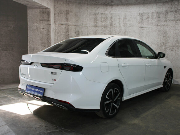 2023 Kaiyi E5, белый - вид 5
