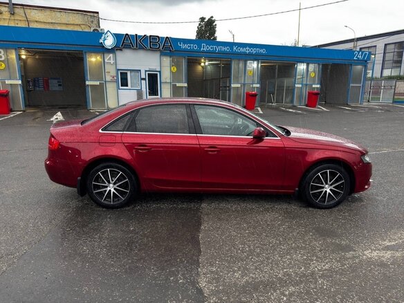 2010 Audi A4 IV (B8), красный, 850000 рублей - вид 1