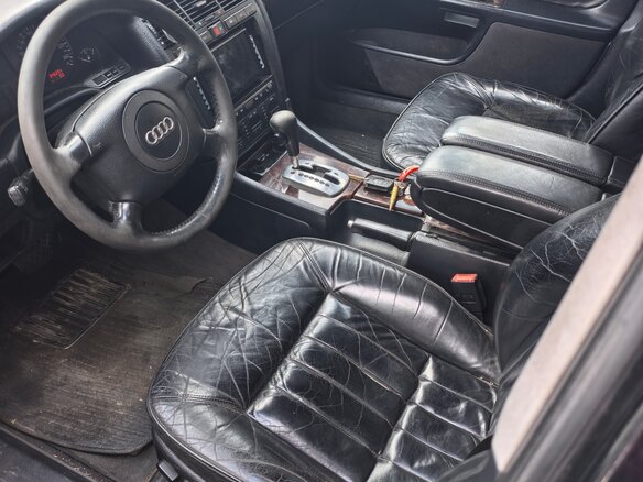 1998 Audi A8 I (D2), чёрный, 350000 рублей - вид 4