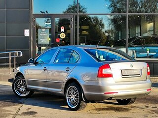 2011 Skoda Octavia II (A5) Рестайлинг, серый, 699000 рублей, вид 4