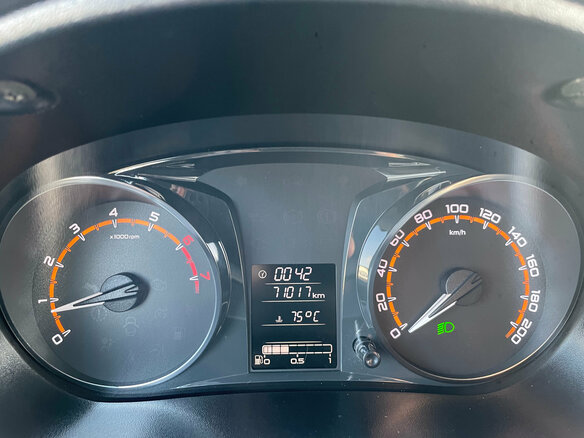 2023 Lada (ВАЗ) Granta I Рестайлинг, белый, 770000 рублей - вид 10